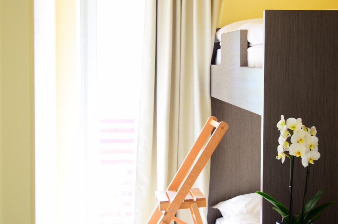 Hotel Kube Фолгария Екстериор снимка