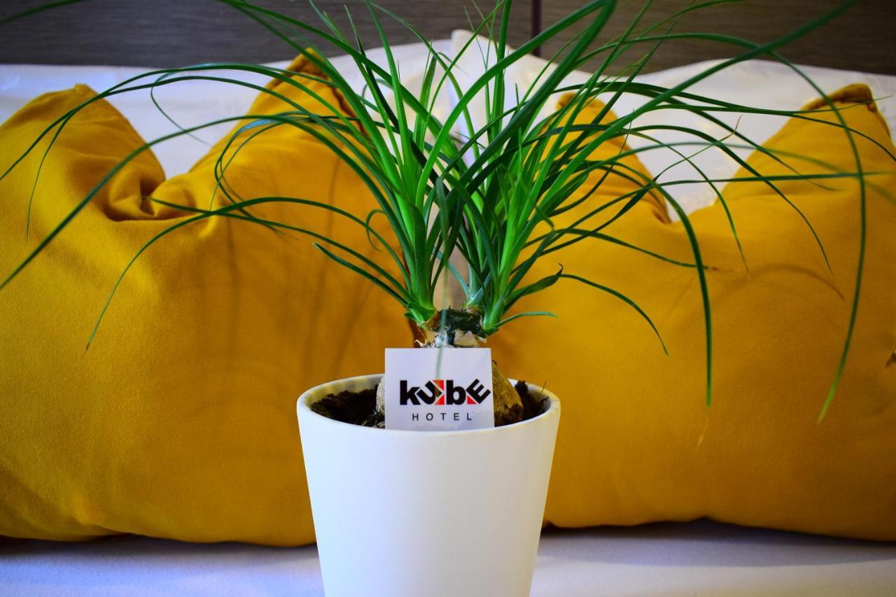 Hotel Kube Фолгария Екстериор снимка